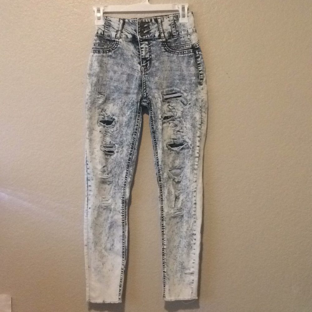 Ripped jeans